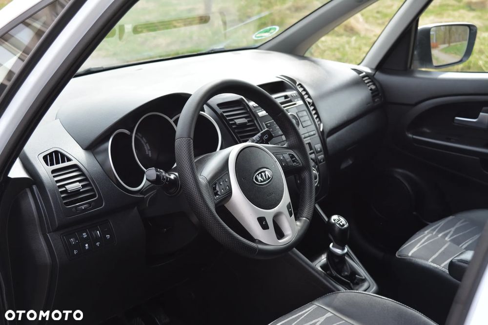 Kia Venga 1.4 CVVT Titanium Collection - 7