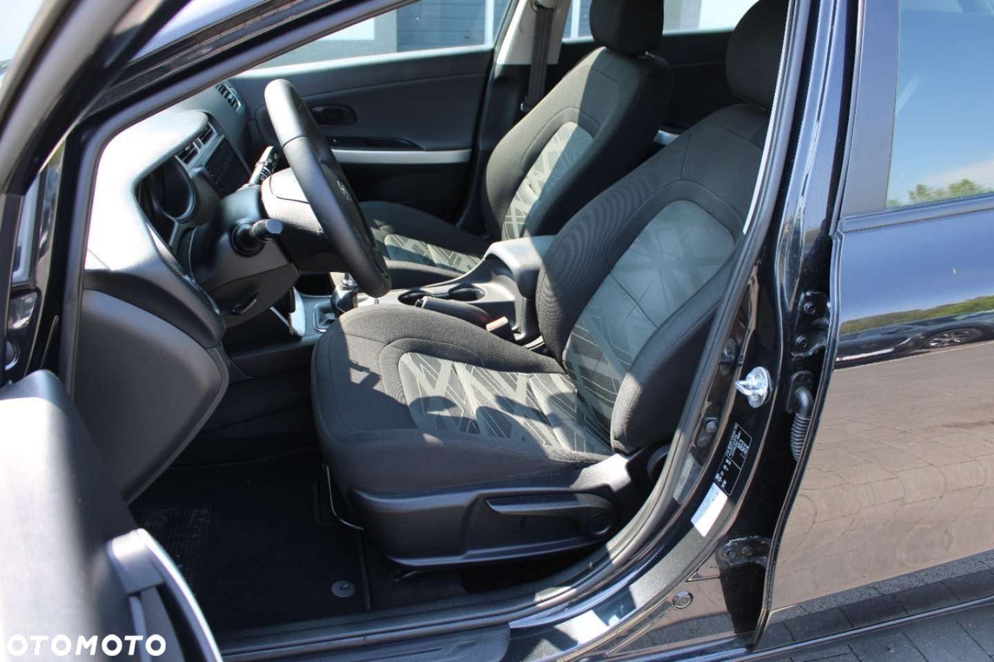 Kia Ceed - 14