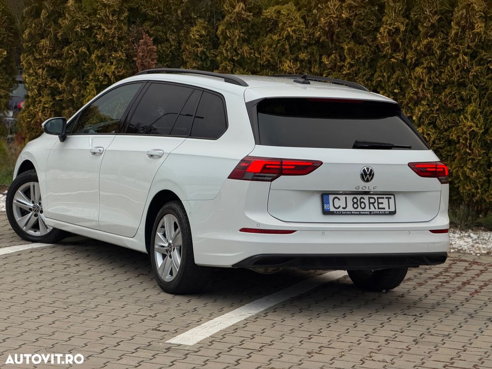 Volkswagen Golf - 11