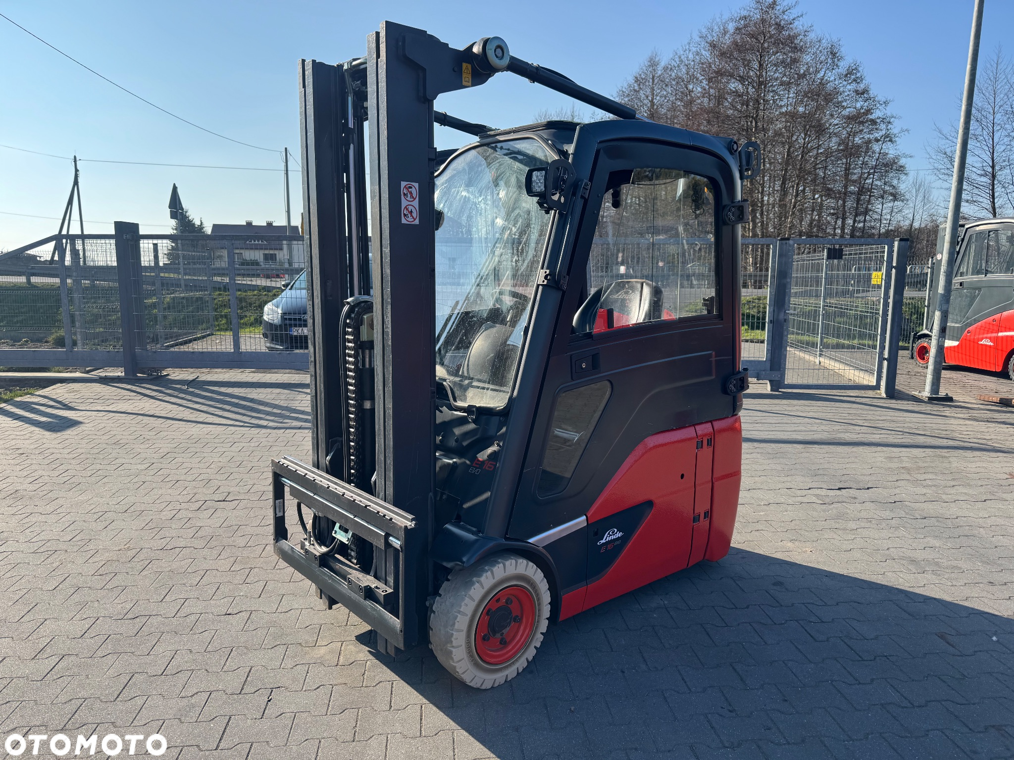 Linde Linde E16 Evo 2018 triplex kabina przesuw wolny skok h16 h18 toyot - 2