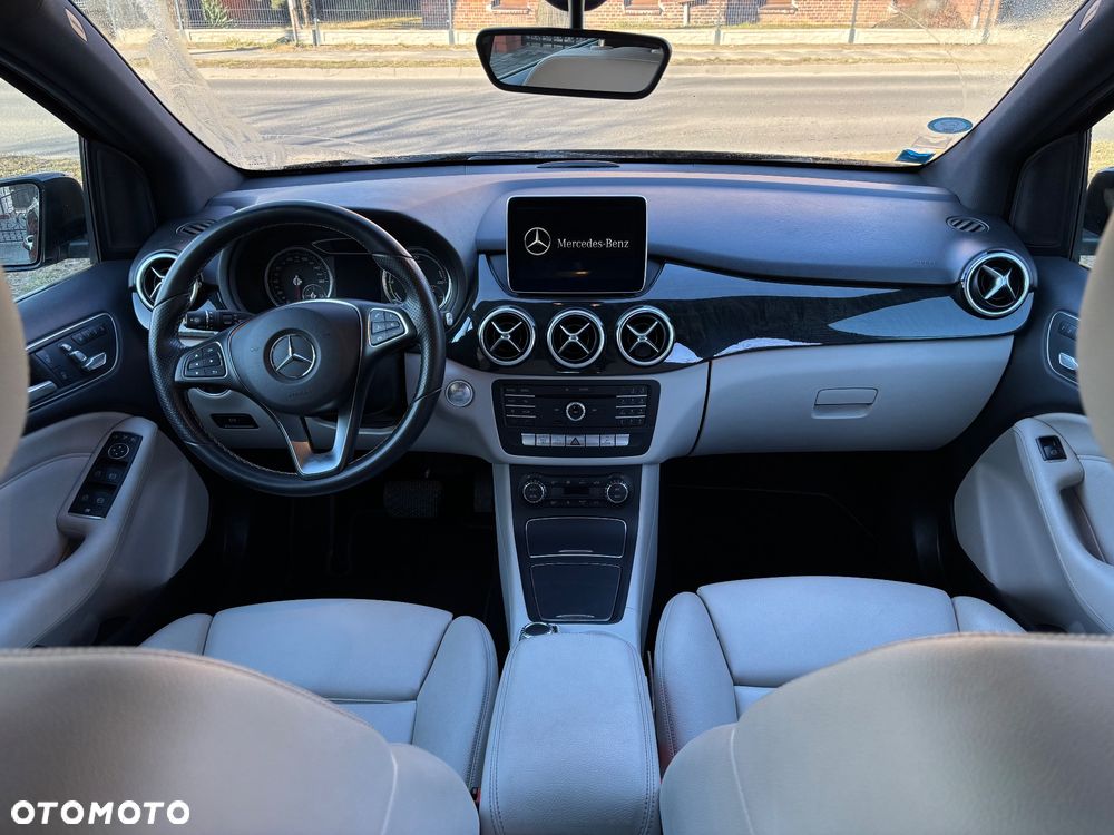 Mercedes-Benz Klasa B (Electric Drive) 250 e - 14