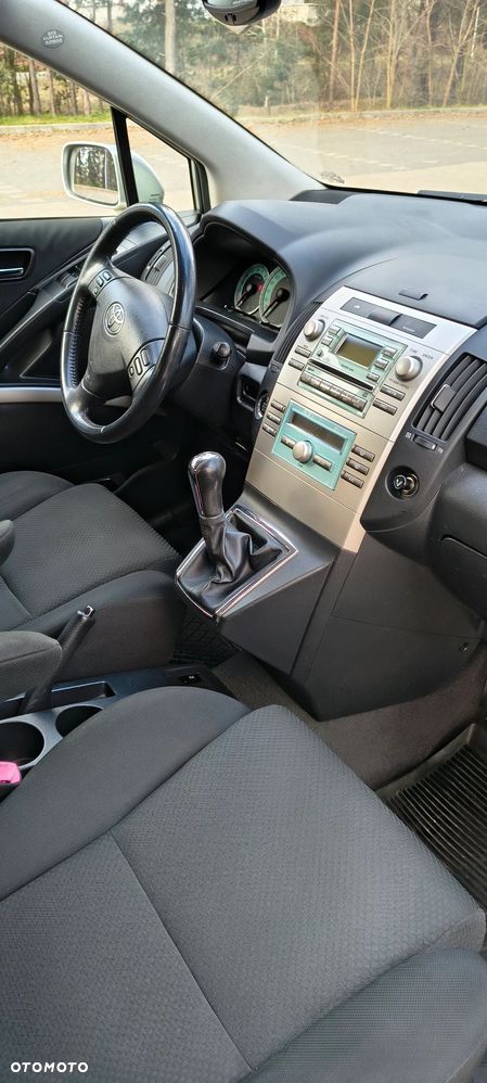 Toyota Corolla Verso - 6