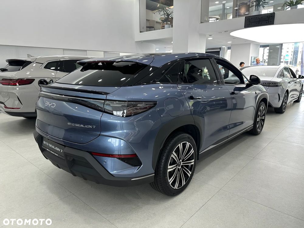 BYD Sealion 7 - 5