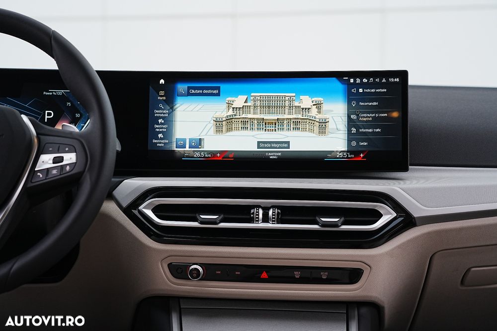 BMW Seria 3 320i Aut. Sport Line - 24