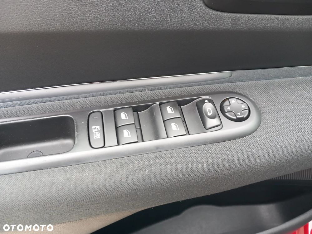 Peugeot 3008 120 VTi Active - 25