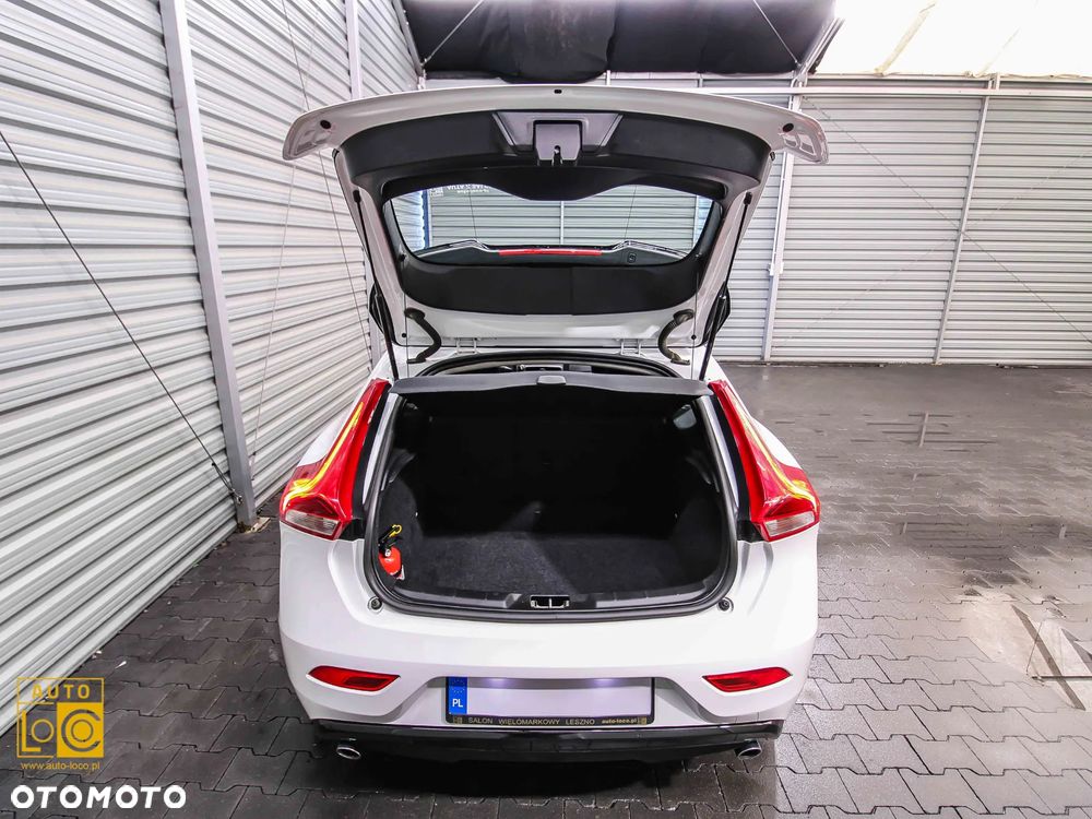Volvo V40 T3 Drive-E Momentum - 13