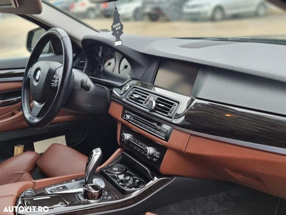 BMW Seria 5 530d xDrive - 15