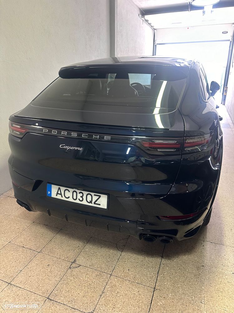 Porsche Cayenne Coupé E-Hybrid - 13