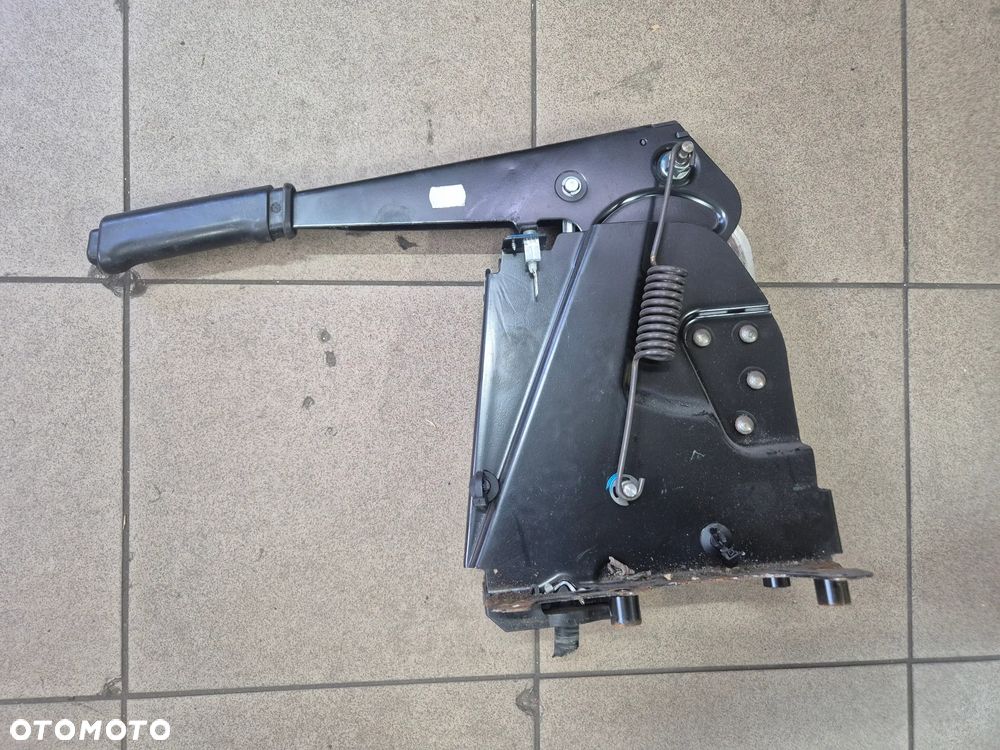 DŹWIGNIA HAMULCA RĘCZNEGO IVECO DAILY III IV  06-14r. - 1