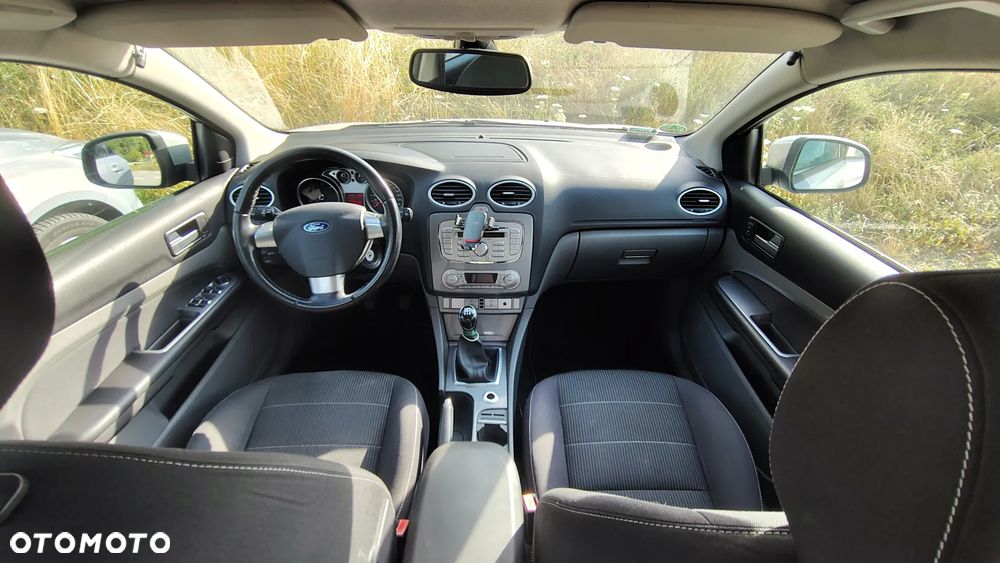 Ford Focus 1.6 TDCi DPF Ghia - 10