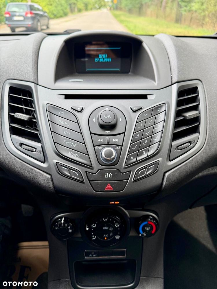 Ford Fiesta 1.0 EcoBoost Champions Edition - 10