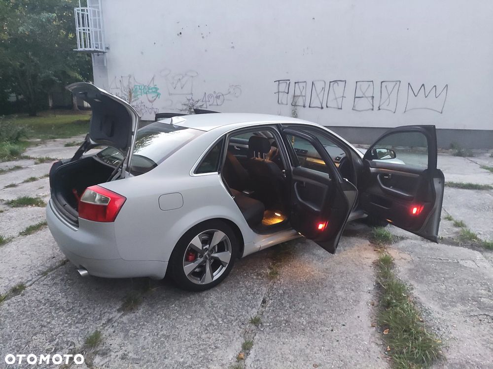 Audi A4 Limousine 1.8T Quattro - 14