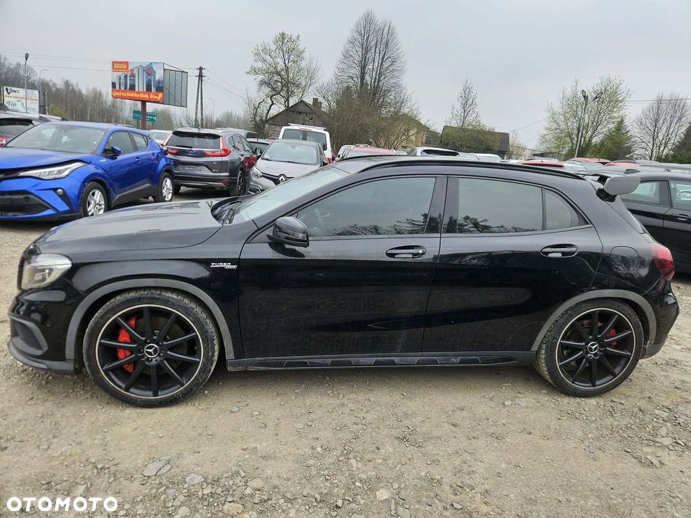 Mercedes-Benz GLA 45 AMG 4-Matic - 10