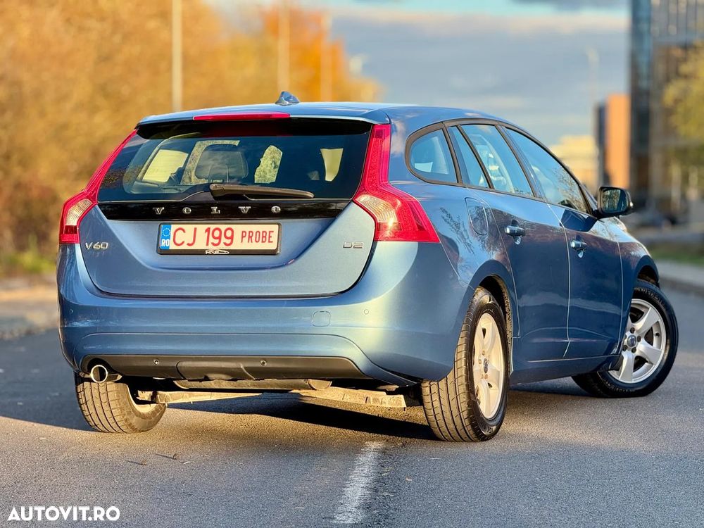 Volvo V60 D2 Geartronic Powershift Momentum - 4