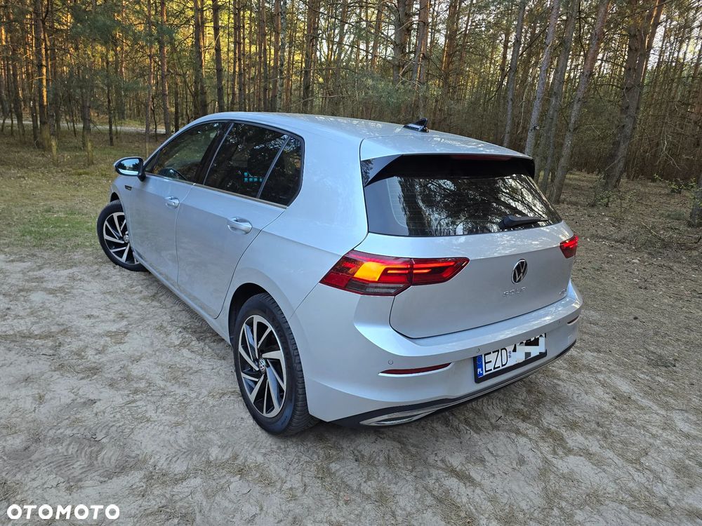 Volkswagen Golf 1.5 TSI BMT Evo Highline DSG - 8