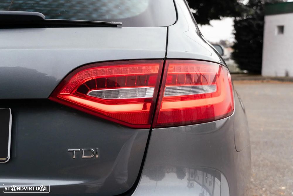 Audi A4 Avant 2.0 TDI Business Line S-line - 45