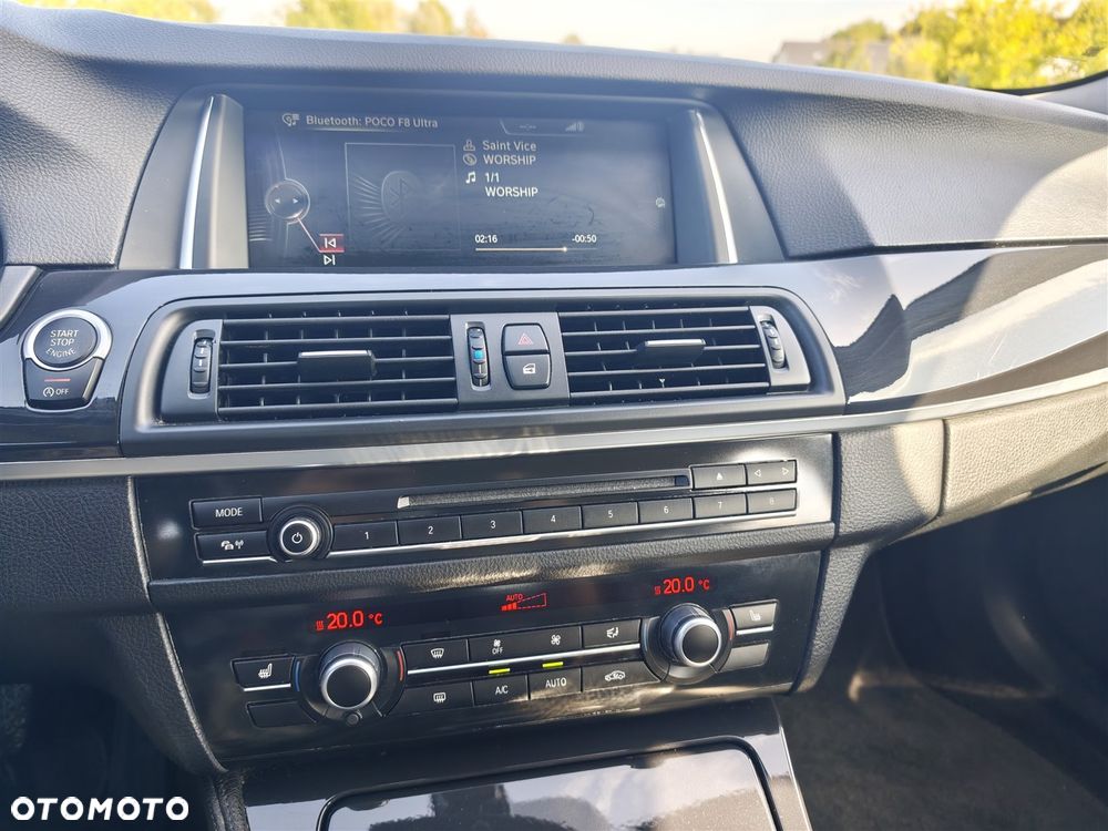 BMW Seria 5 530d xDrive - 33