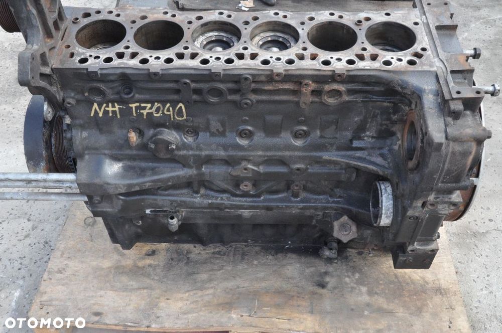 SILNIK IVECO NR F4DE9684B Case Puma  NEW HOLLAND T7040 - 2