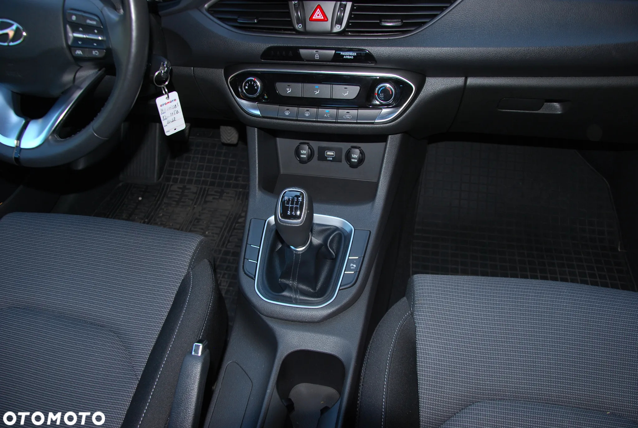 Hyundai i30 1.5 DPI Modern - 31