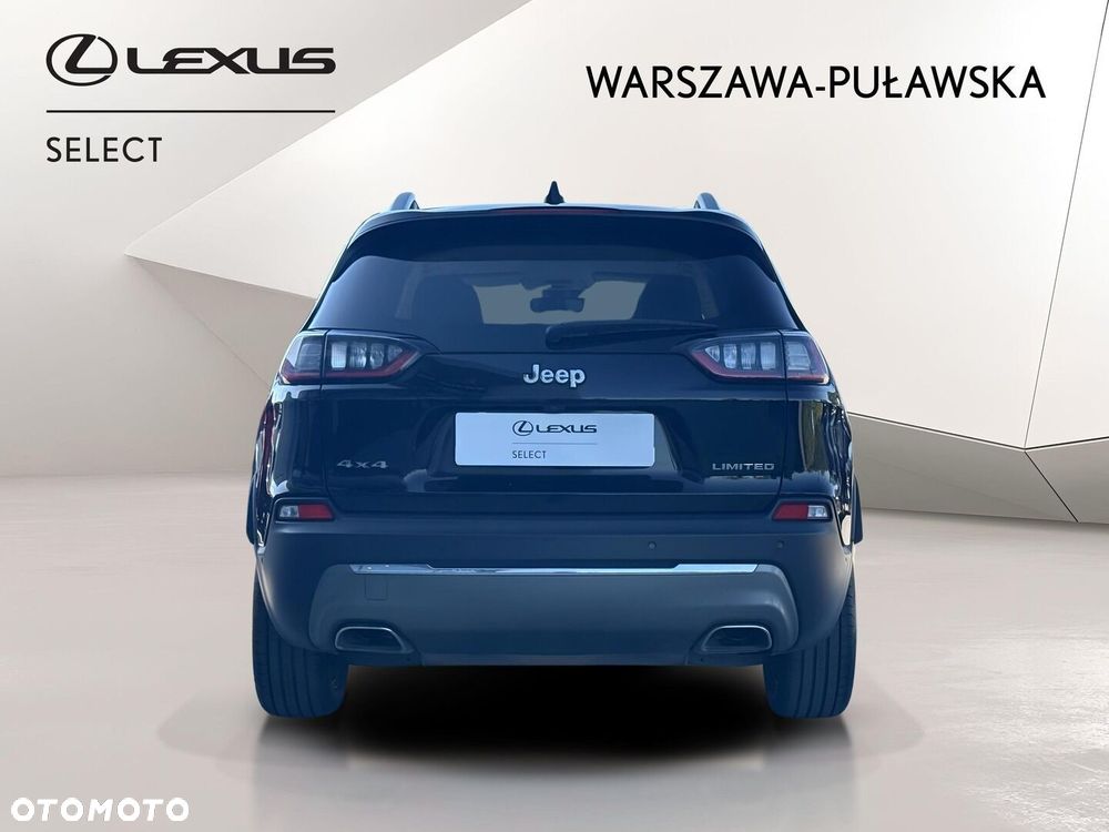 Jeep Cherokee - 4