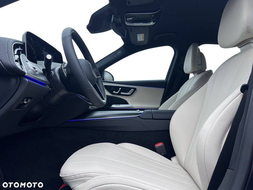 Mercedes-Benz Klasa E 220 d mHEV 4-Matic Avantgarde 9G-Tronic - 8