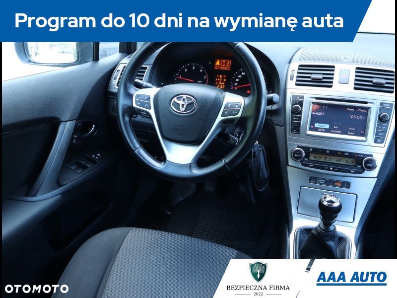 Toyota Avensis - 8