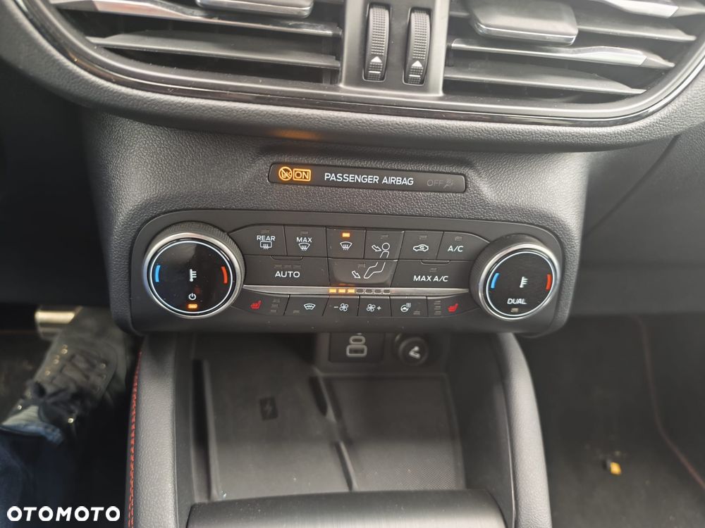 Ford Kuga 2.0 TDCi FWD ST-Line - 27
