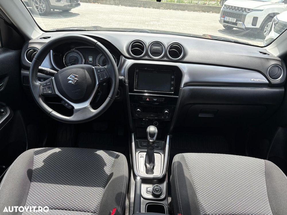 Suzuki Vitara 1.5 AllGrip HEV Passion - 8