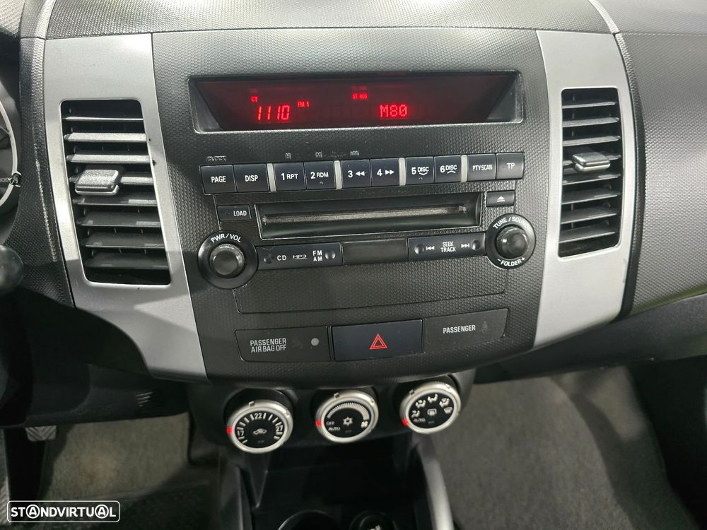 Mitsubishi Outlander 2.0 DI-D Instyle 4WD - 15