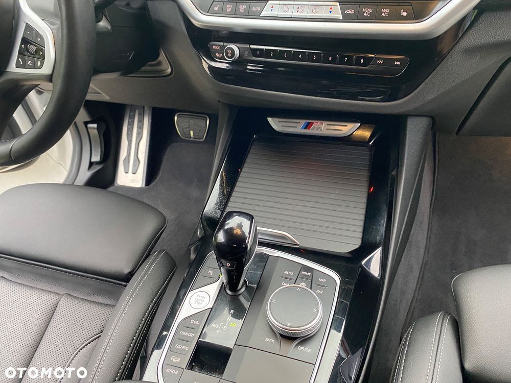 BMW X3 xM40i mHEV - 13
