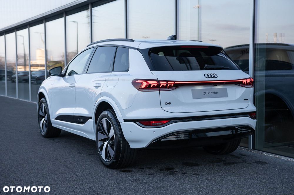 Audi Q6 e-tron - 4