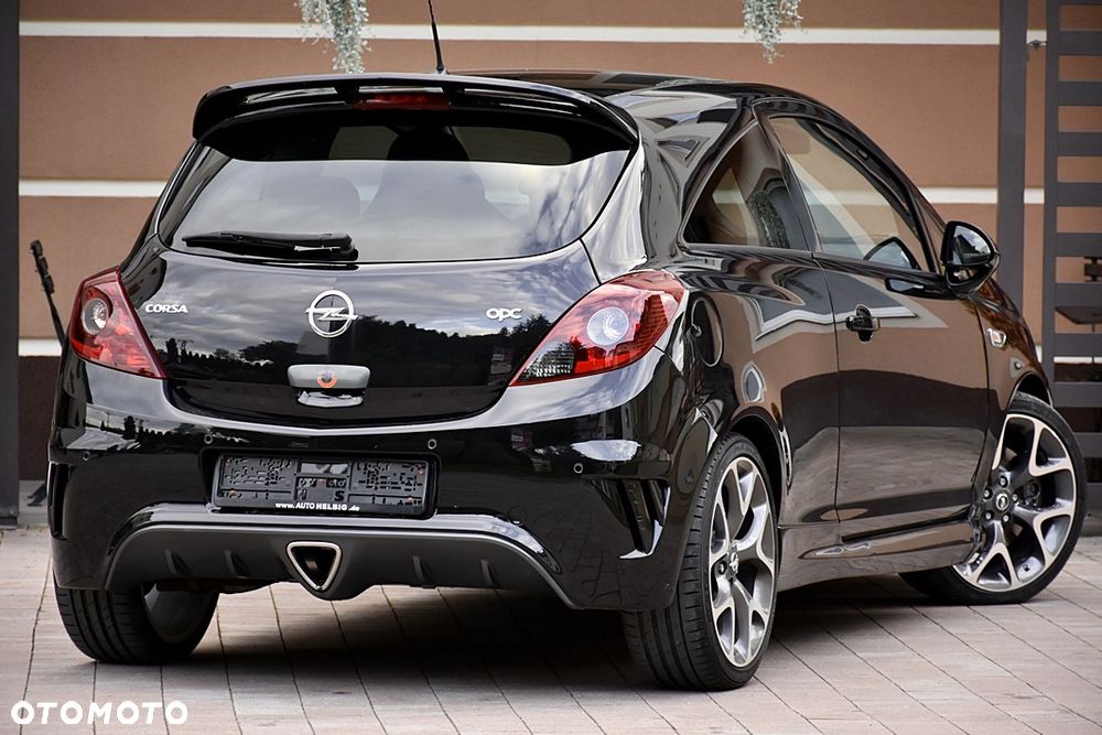 Opel Corsa 1.6 Turbo OPC - 4