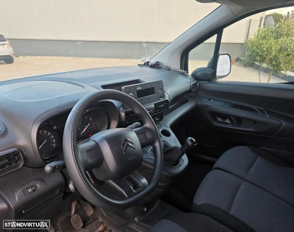 Citroën Berlingo 1.5 BlueHdiXL Live C/ Frio - 11