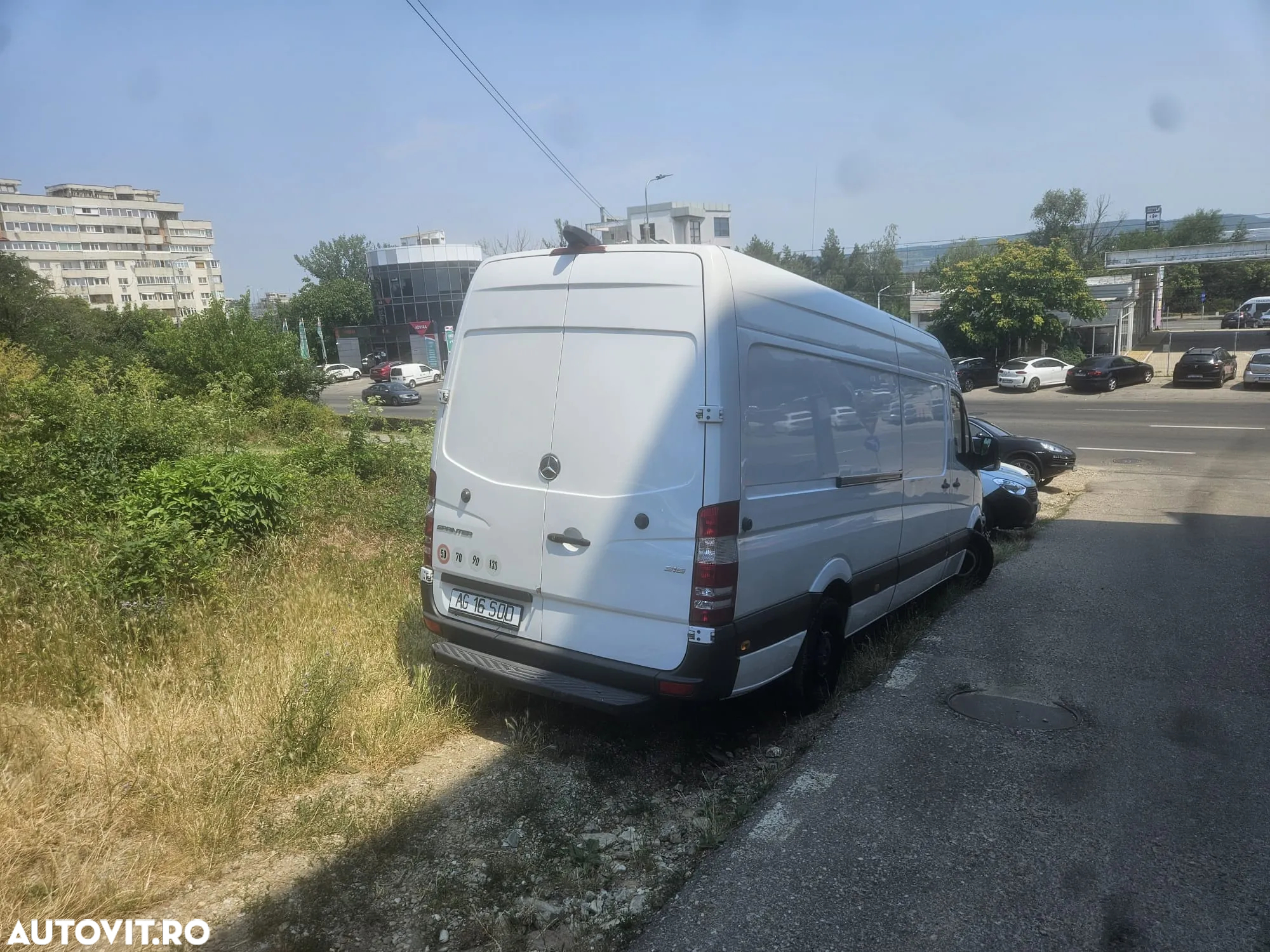 Mercedes-Benz Sprinter - 5