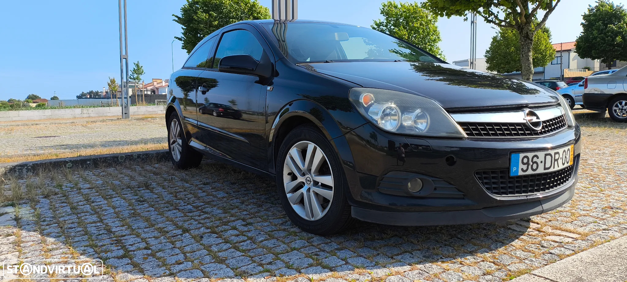 Opel Astra GTC 1.3 CDTi - 4