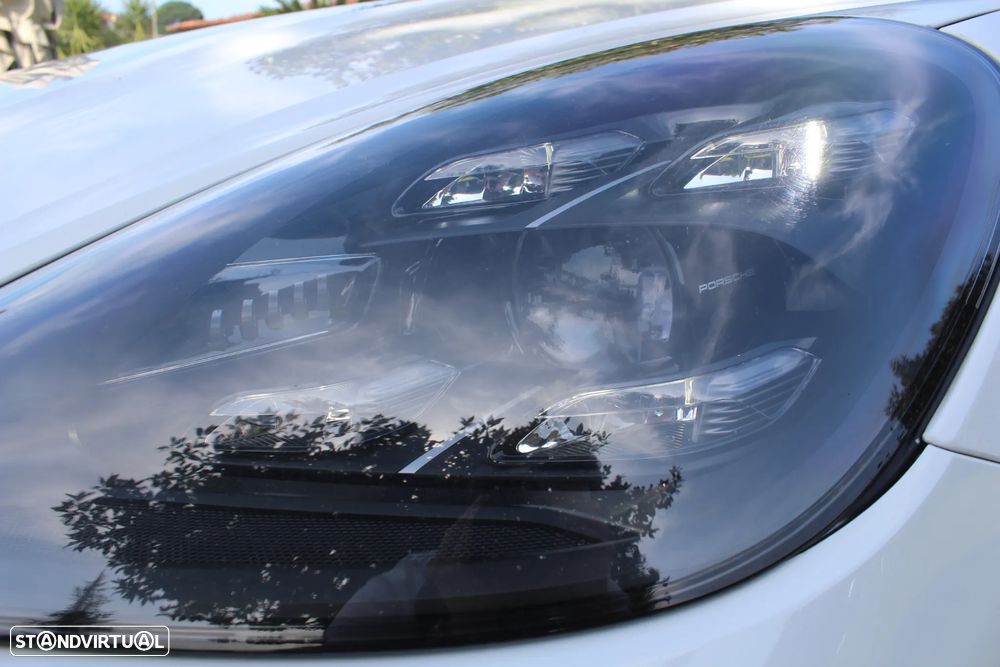 Porsche Cayenne Coupé Tiptronic S Platinum Edition - 18