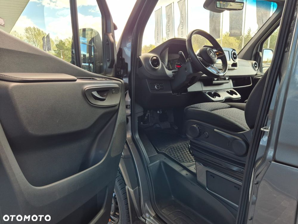 Mercedes-Benz Sprinter 319 4x4 - 9