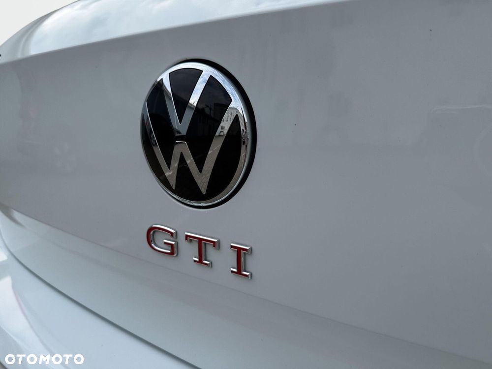 Volkswagen Polo - 29