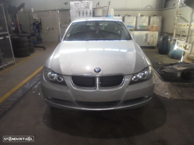 Carro MOT: N47D20A CXVEL: GA6HP19Z - ZZW   GA6HP19Z - WBN  BMW E90 2007 320D 177CV 4P CINZA DIESEL - 1