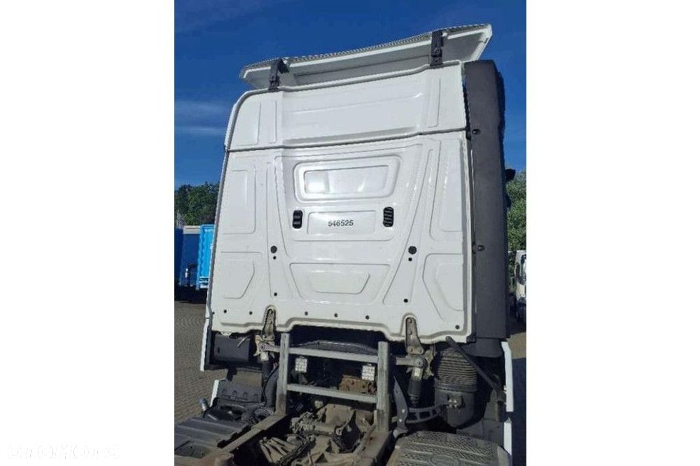 Mercedes-Benz Vehicle Rigid 6x2-2 BDF 7,82 1000 - 12