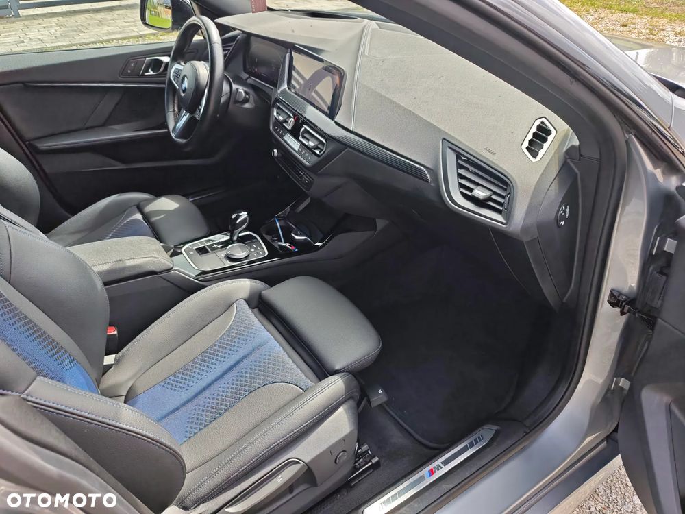BMW Seria 2 218d M Sport - 12