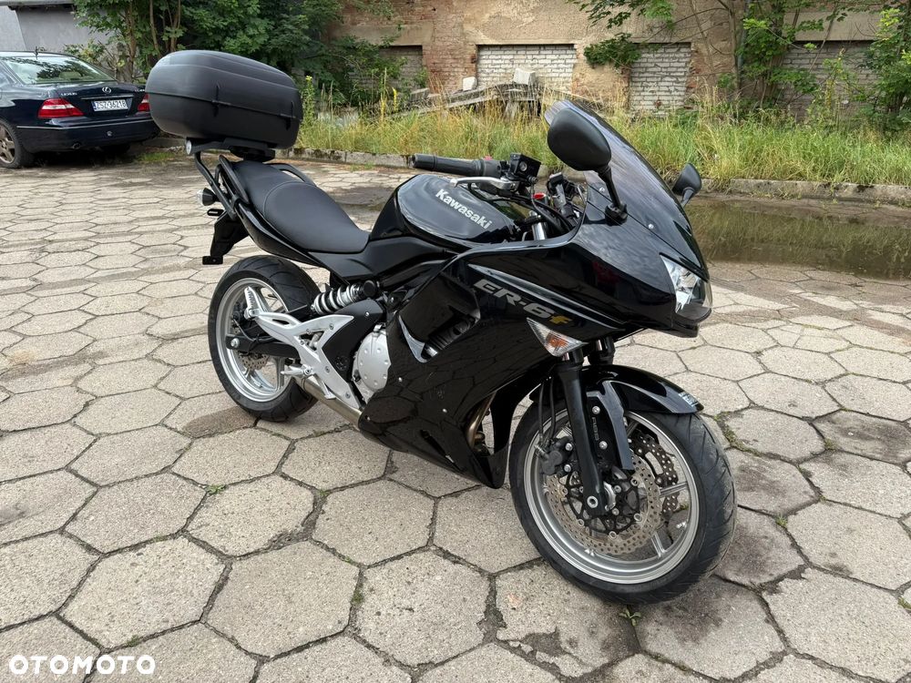 Kawasaki ER - 2
