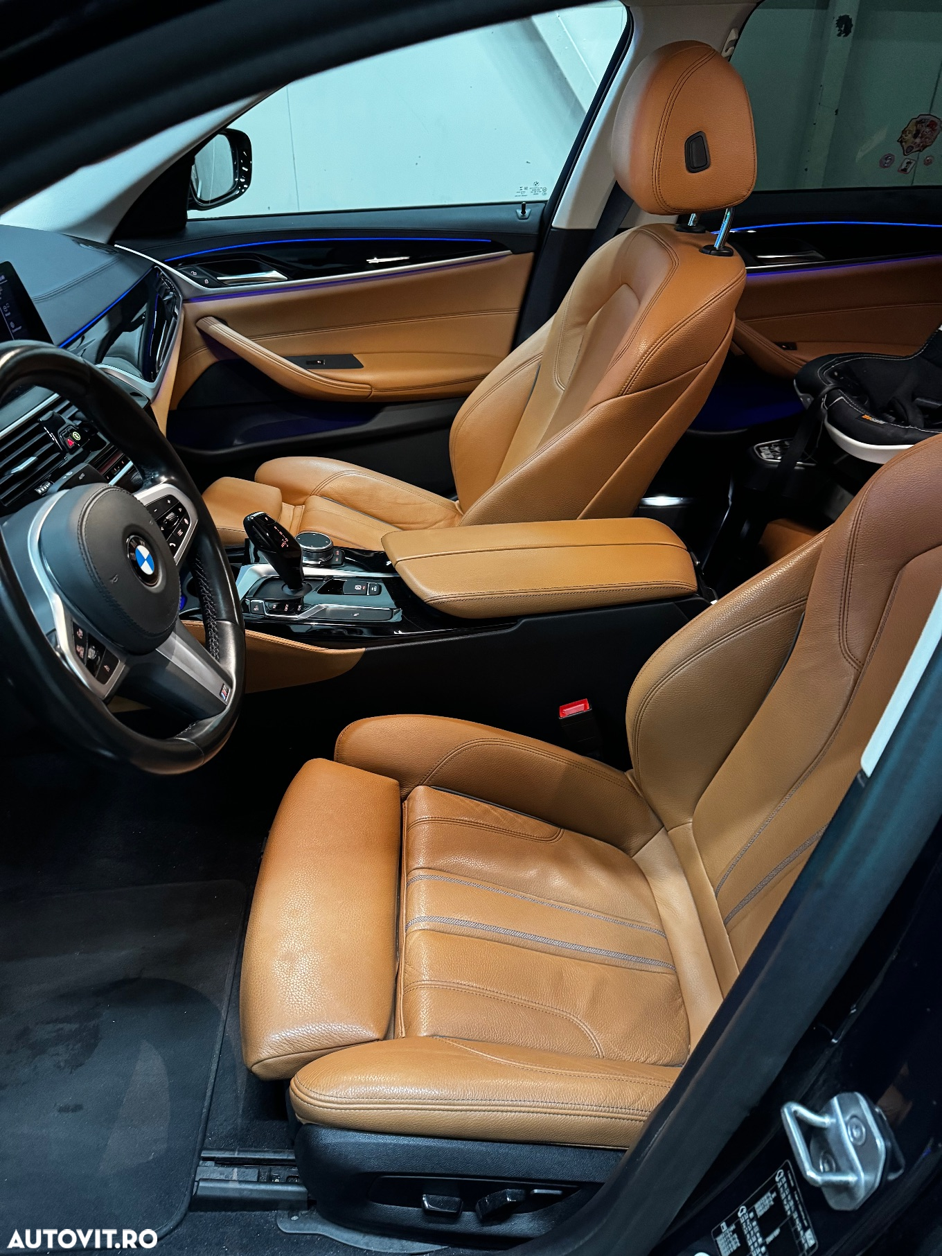 BMW Seria 5 530i Aut. Luxury Line - 31