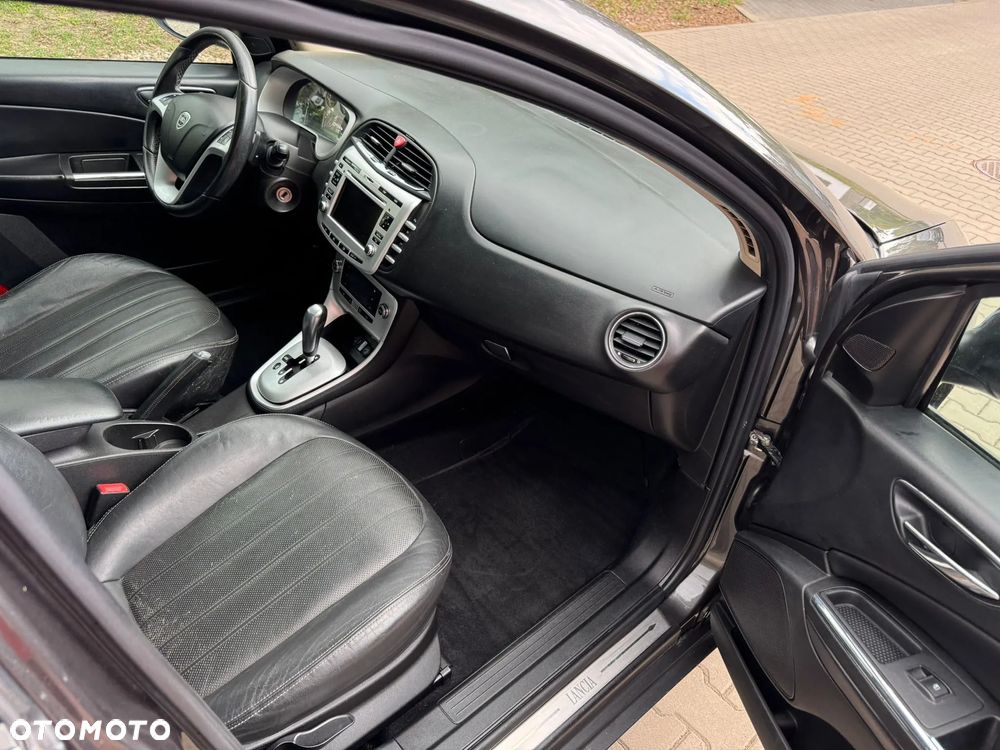 Lancia Delta 1.6 MJ Oro Selectronic - 13