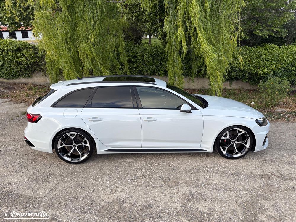 Audi RS4 Avant quattro tiptronic - 48