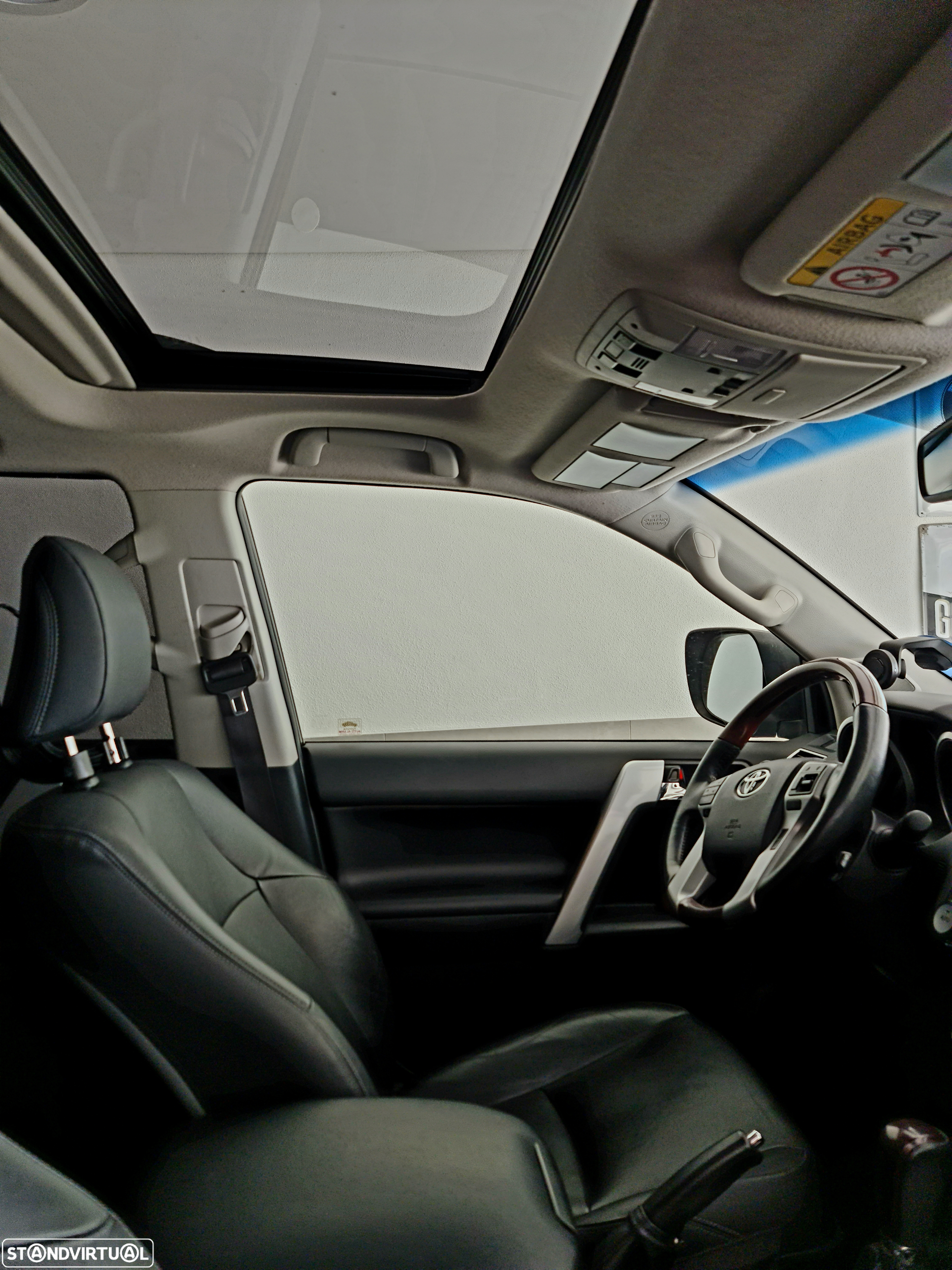 Toyota Land Cruiser Prado - 44