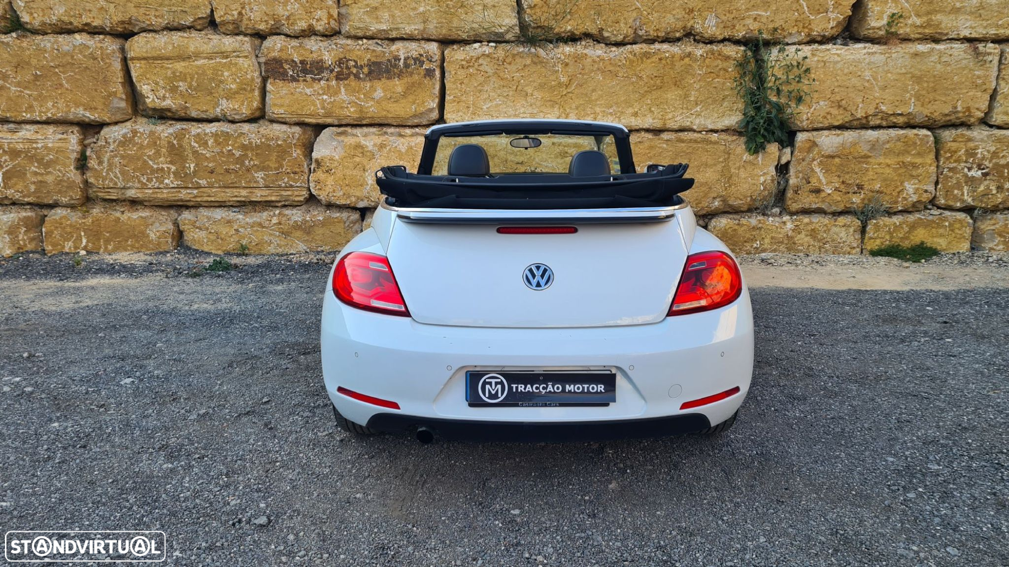 VW New Beetle Cabriolet 1.6 TDi Design - 10