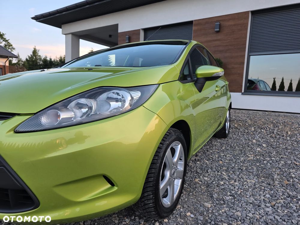Ford Fiesta 1.25 Trend - 13