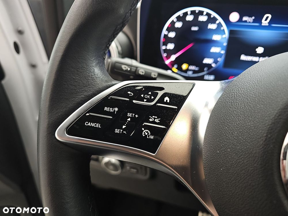 Mercedes-Benz Klasa V 250 d 4-Matic Avantgarde 9G-Tronic (d³ugi) - 16