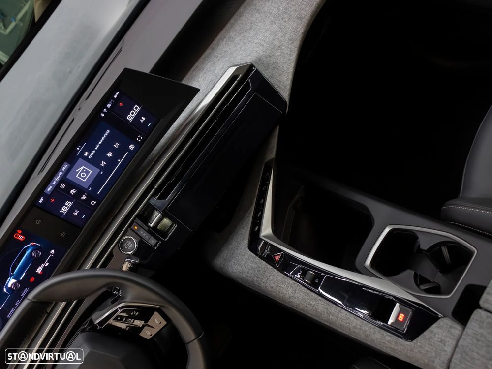Peugeot 5008 1.2 Hybrid Allure e-DCS6 - 30